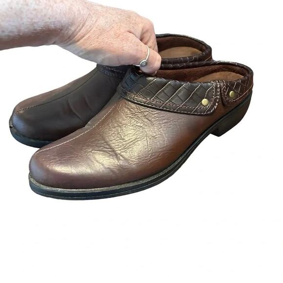 EASY Street Comfort Wave Slip on Shoes size 9.5 - Picture 1 of 6